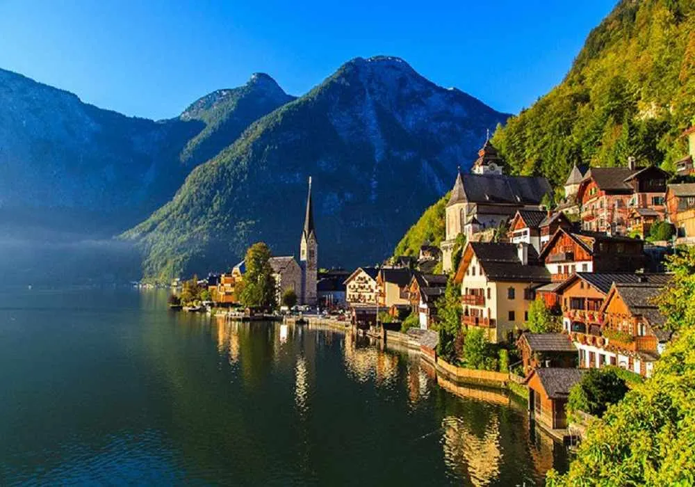 /img/8121-austria-honeymoon-packing.webp
