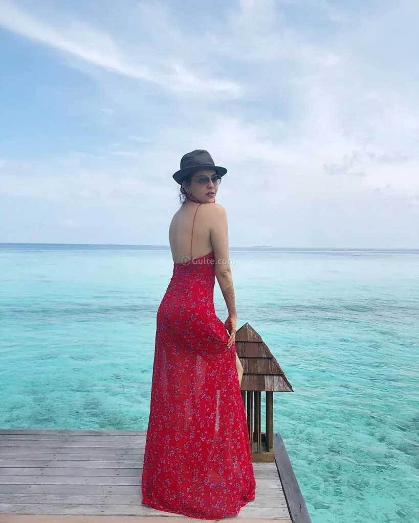 8134 snorkeling maldives