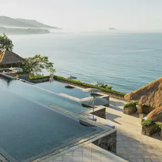 /img/8149-ritz-carlton-bali.webp