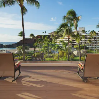 /img/8166-maui-honeymoon-resort-image7.webp