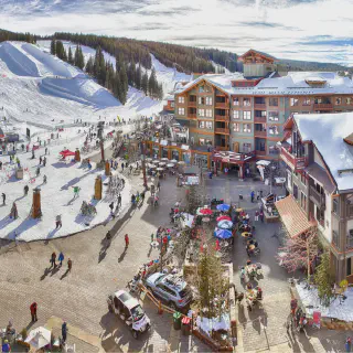 /img/8174-colorado-resort-honeymoon.webp