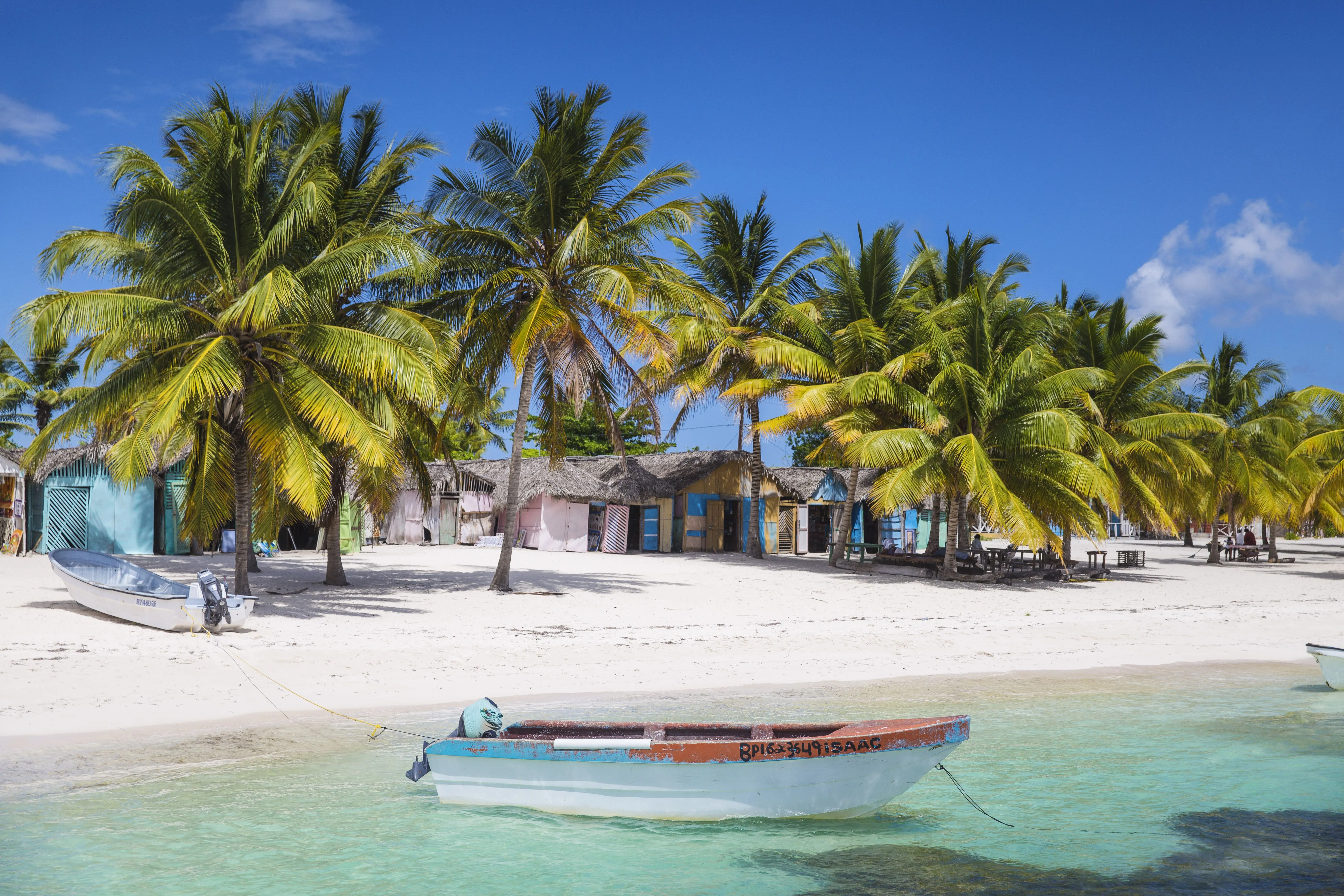 /img/8194-caribbean-beach.webp