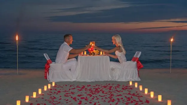 8200 honeymoon travel guide