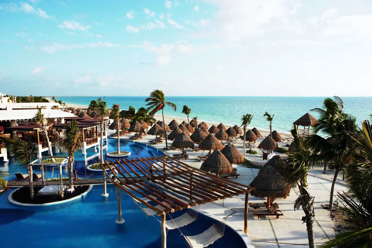 8233 romantic dinner mexico