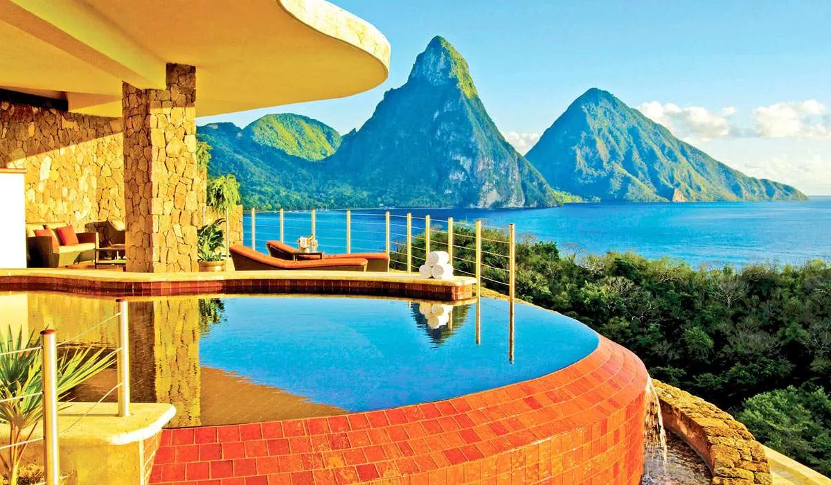 /img/8243-planning-budget-honeymoon.webp