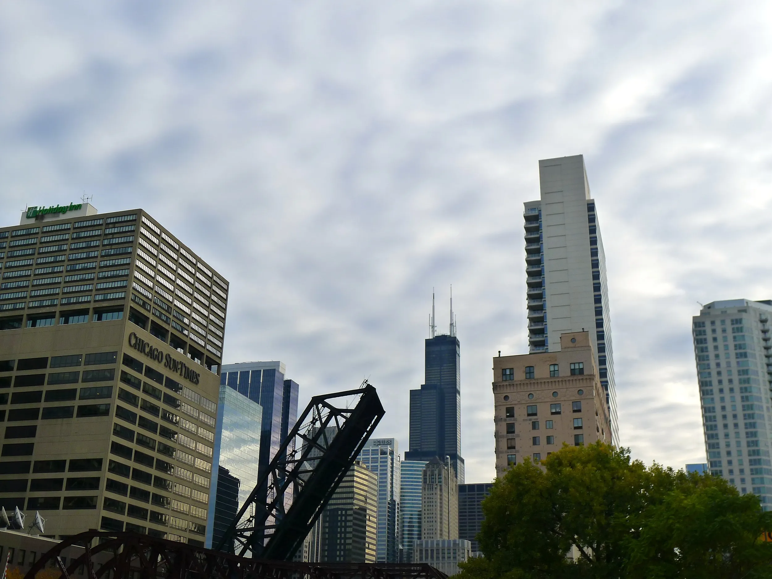 8245 chicago river cruise