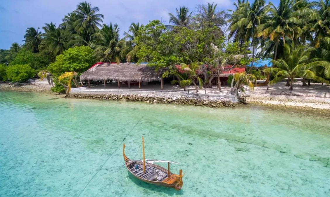 8248 four seasons maldives