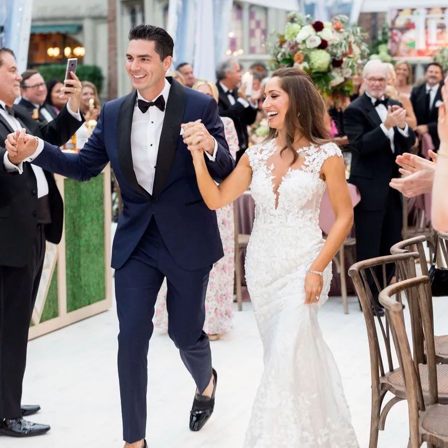 8263 the knot registry