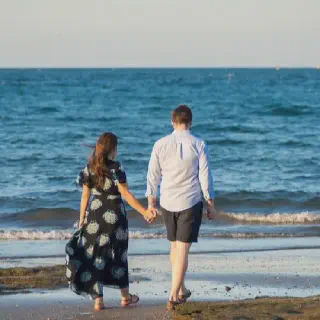 /img/8272-oman-beach.webp