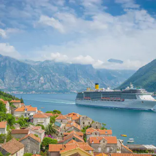 /img/8273-honeymoon-cruise-memories.webp