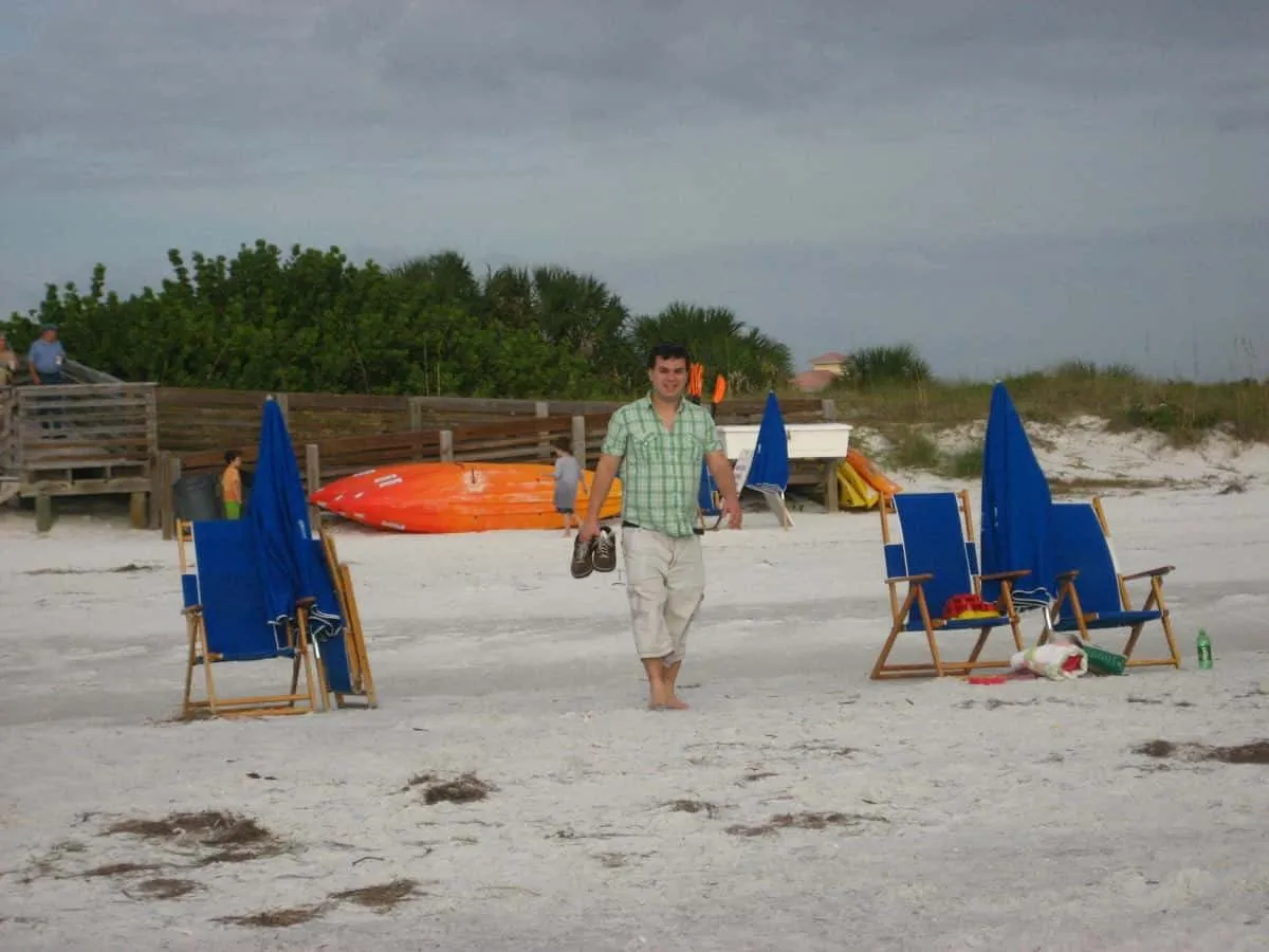 8275 kayaking honeymoon island