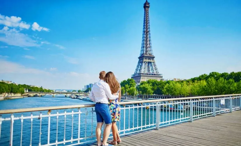 8278 eiffel tower honeymoon