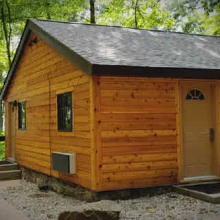 /img/8291-cabin-with-outdoor-view.webp