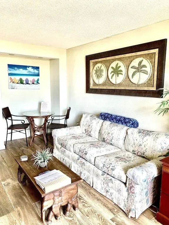 8301 luxury honeymoon suite amenities