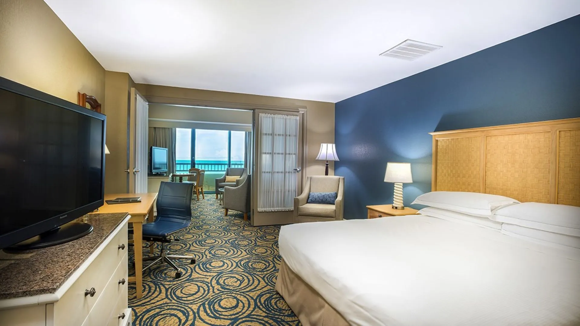 8301 romantic honeymoon suite decor