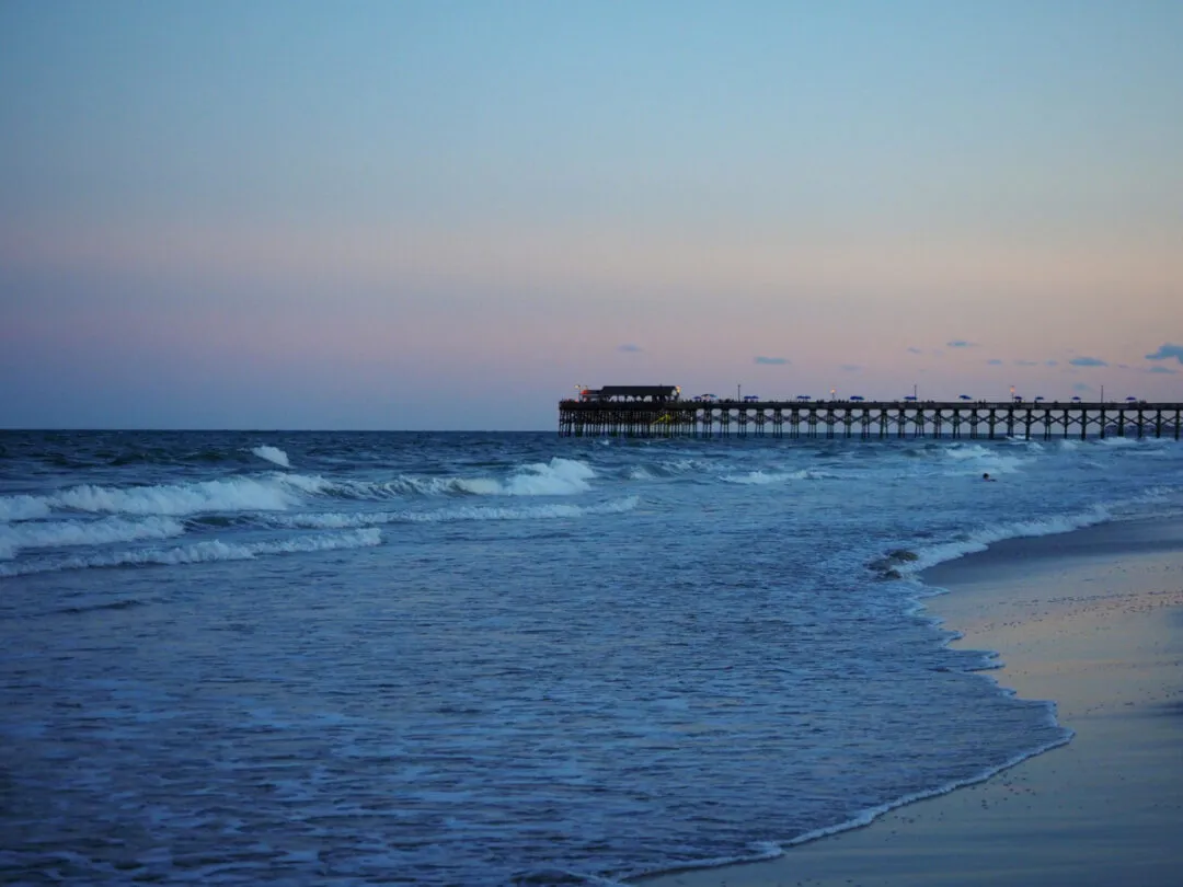 /img/8318-myrtle-beach-sunset-cruise.webp