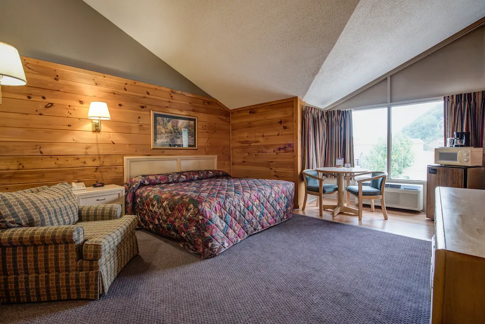 8324 pigeon forge couple cabin
