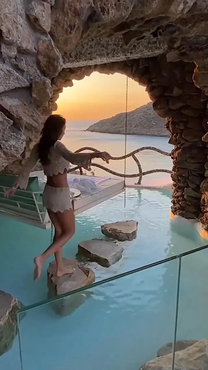 8335 crete honeymoon
