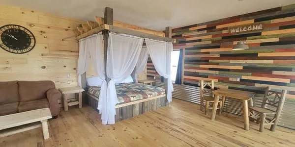 8343 honeymoon suite cleveland