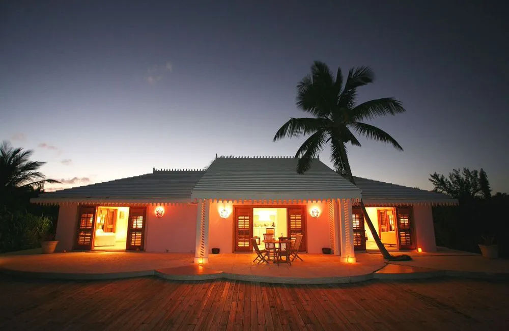 8350 paradise island bahamas