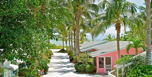 8364 sanibel resort couple