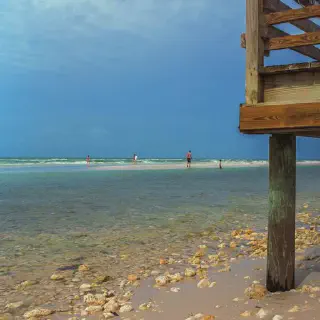 /img/8389-honeymoon-island-sign.webp