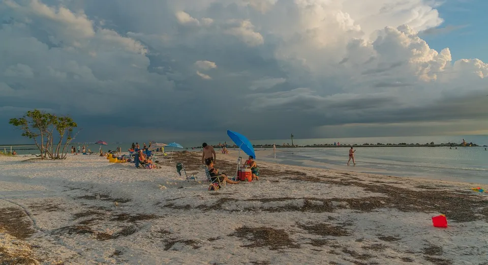 8397 honeymoon island weather check