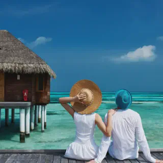 /img/8436-goa-honeymoon-couple-activities.webp