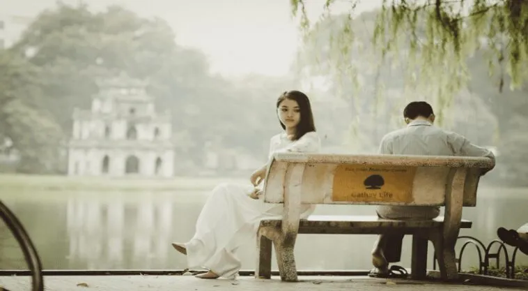 /img/8472-honeymoon-couple-quality-time.webp