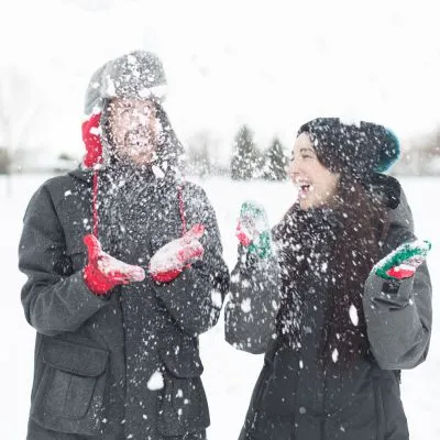 /img/8483-manali-honeymoon-activities.webp